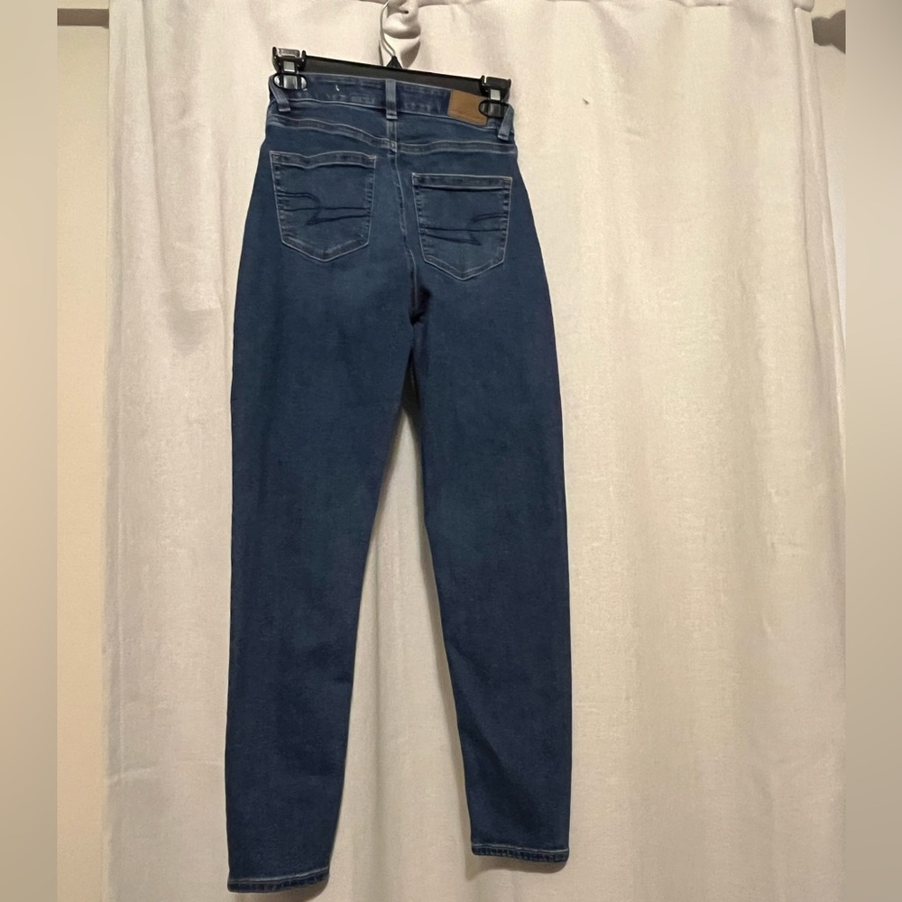 American Eagle dark washed stretchy fit jeans